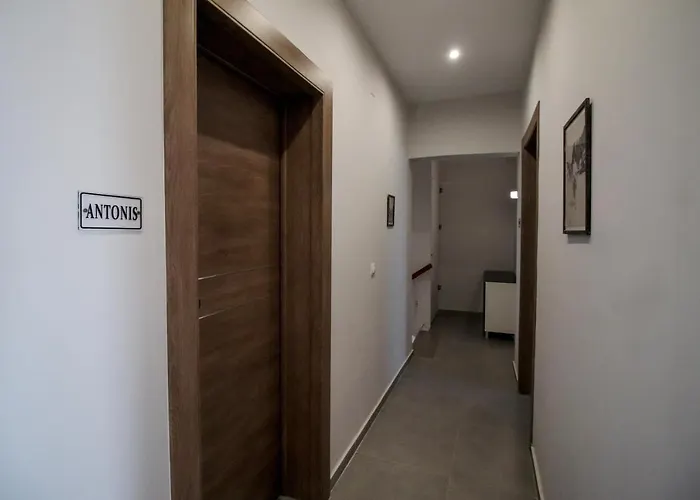 La Casa De Profesor 2 *